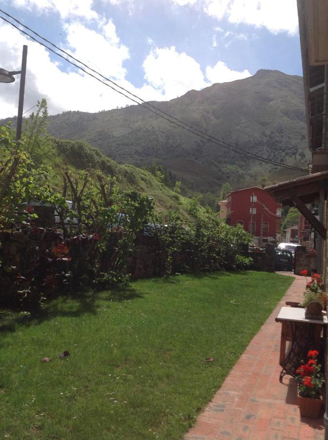 Ferienwohnung Casa De La Tila Las Arenas Exterior foto