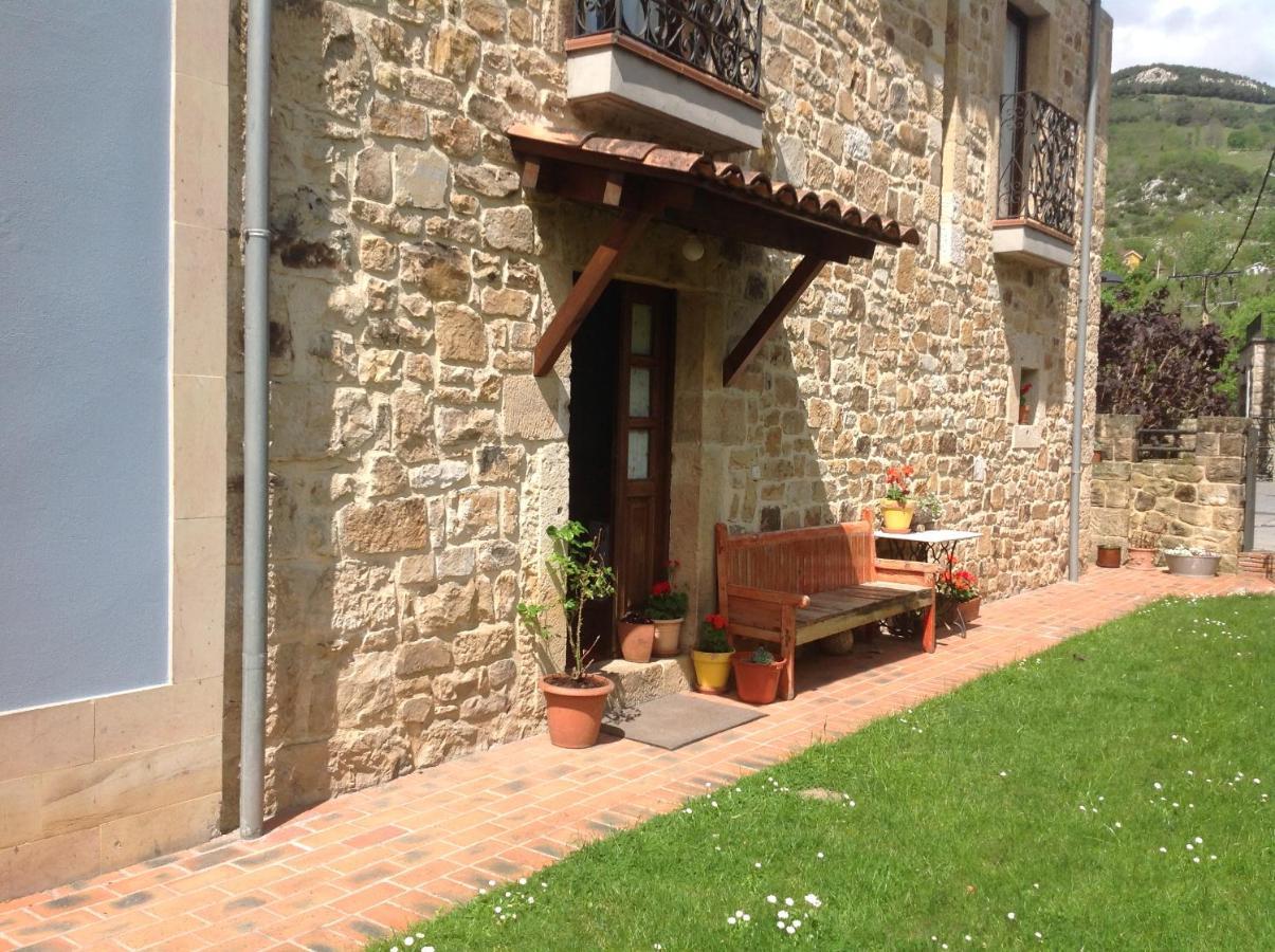 Ferienwohnung Casa De La Tila Las Arenas Exterior foto